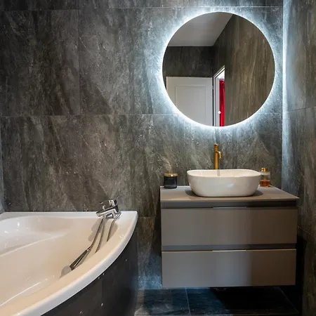 L'avant-premiere Chic 40m2 With Parking Apartment Evreux